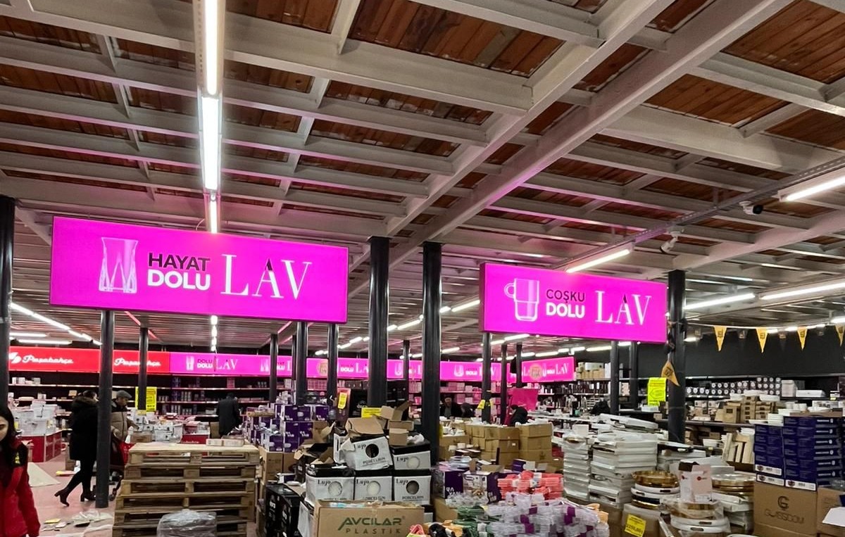 Lightbox Nedir? İstanbul’da Lightbox Tabela ve Textile Frame Sistemleri Rehberi